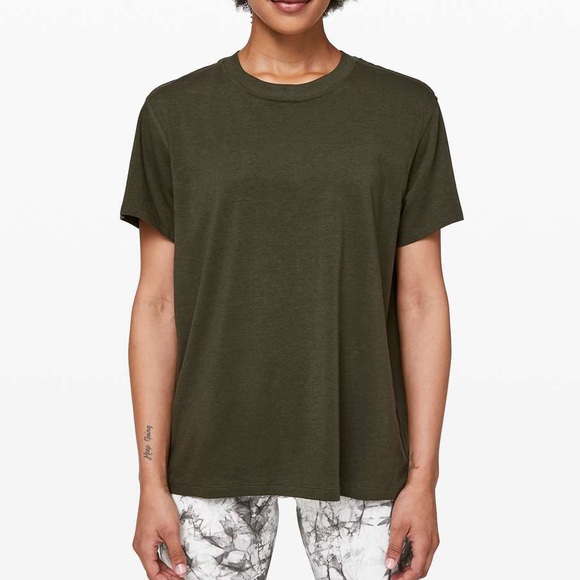 Lululemon All Yours Boyfriend Tee - Picture 1 of 6